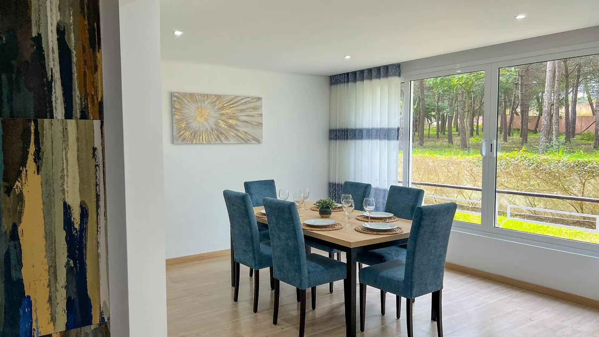 Modern Retreat 700M From The Beach - Salgados Guia  Lägenhet
