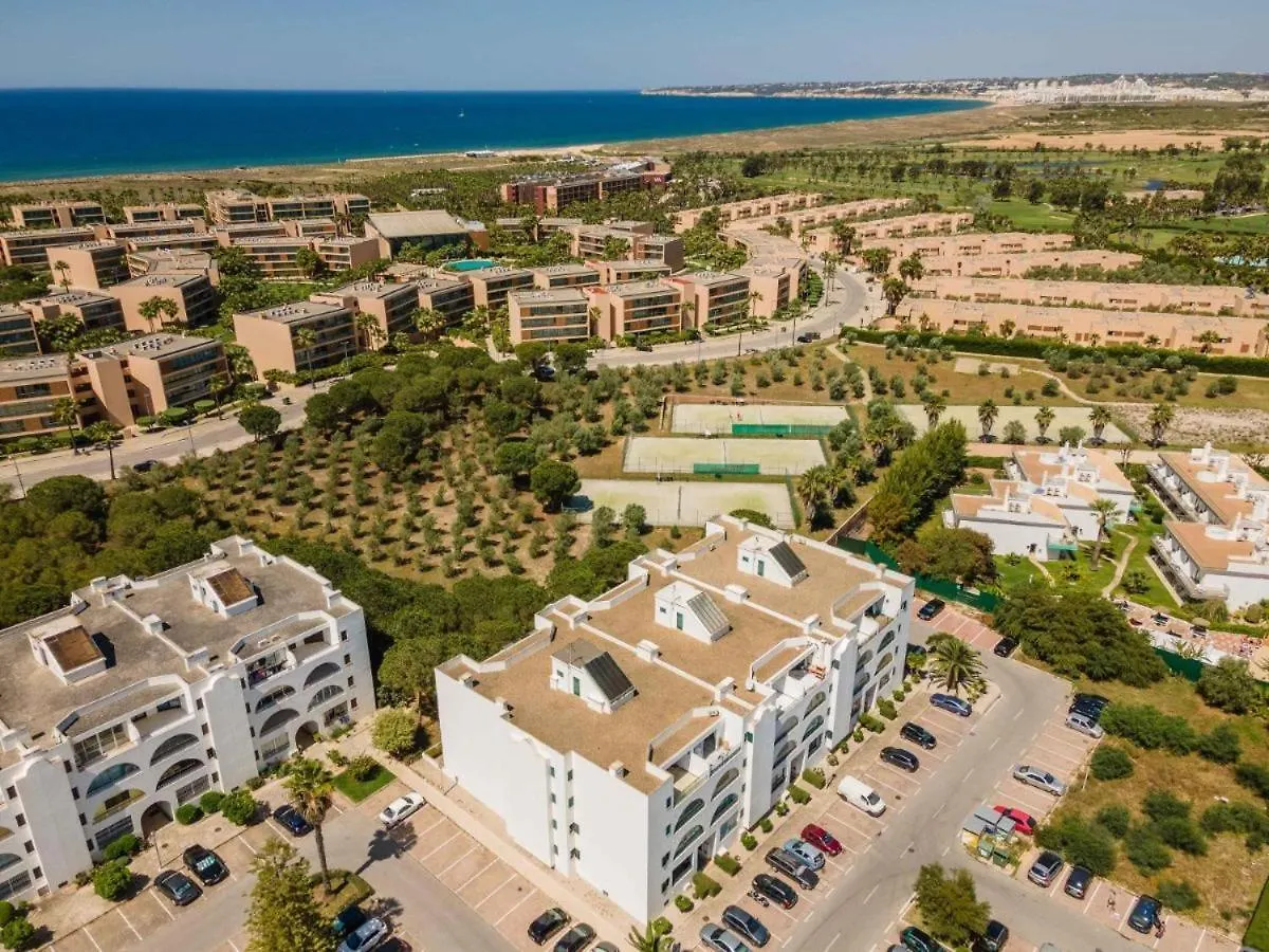 Modern Retreat 700M From The Beach - Salgados Guia